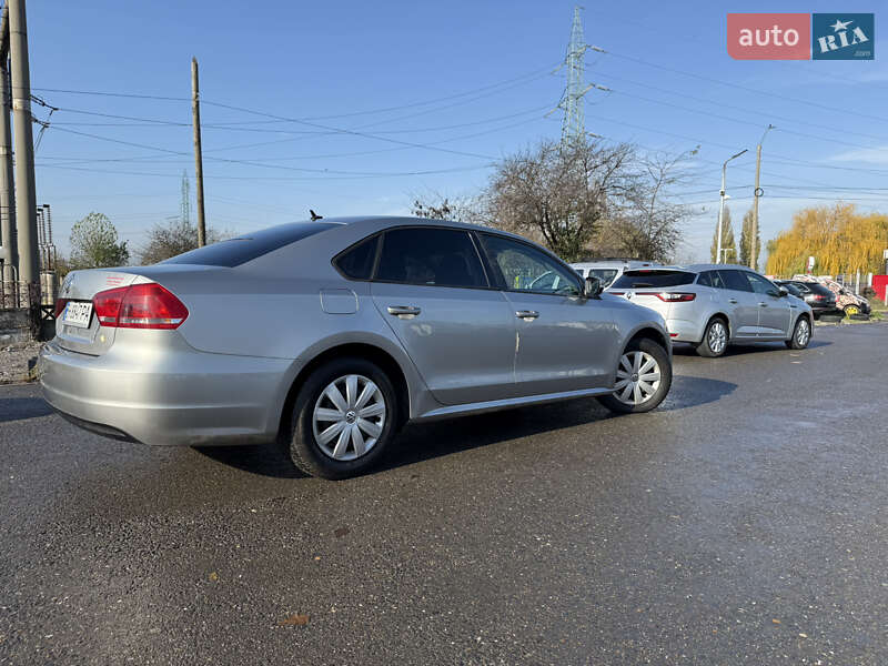 Седан Volkswagen Passat 2012 в Измаиле