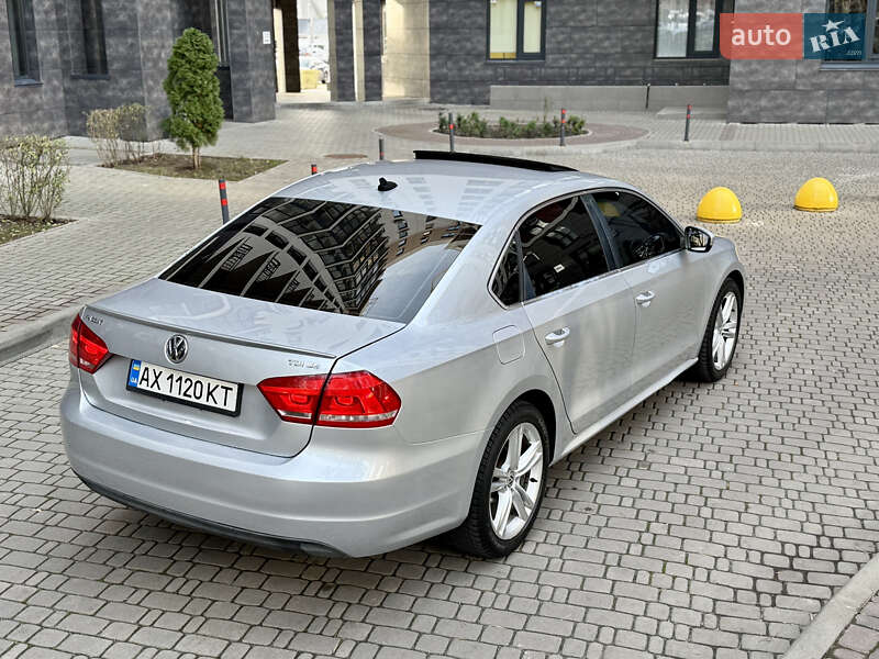Седан Volkswagen Passat 2014 в Киеве