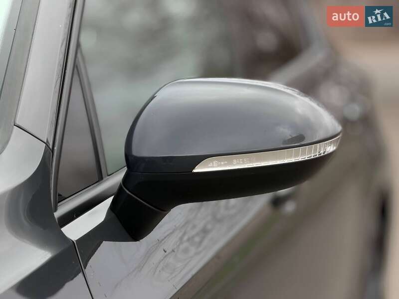 Седан Volkswagen Passat 2015 в Кривом Роге