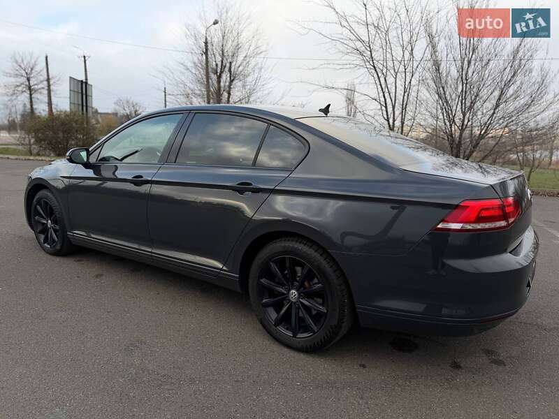 Седан Volkswagen Passat 2015 в Кривом Роге