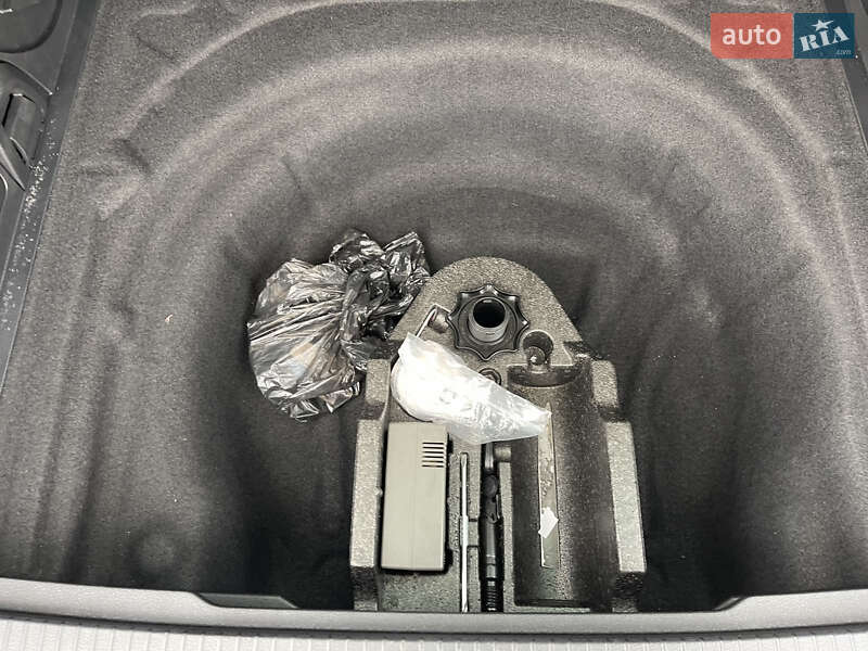 Універсал Volkswagen Passat 2017 в Ужгороді