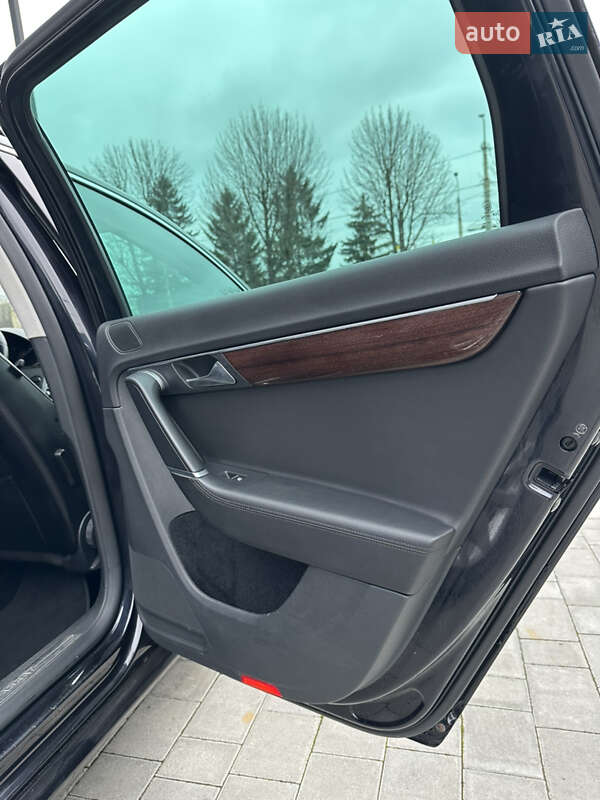Універсал Volkswagen Passat 2011 в Луцьку
