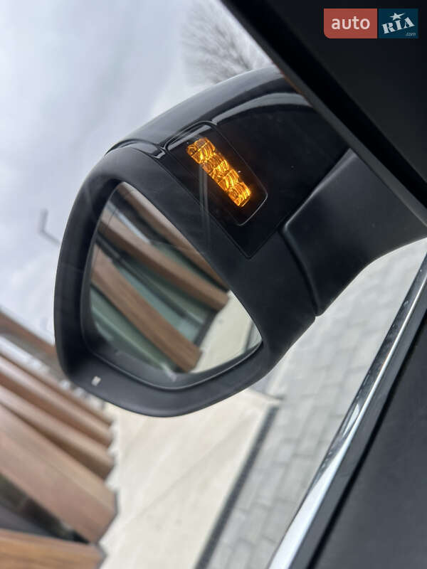 Універсал Volkswagen Passat 2011 в Луцьку