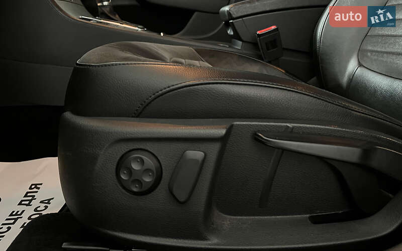 Универсал Volkswagen Passat 2011 в Шептицькому