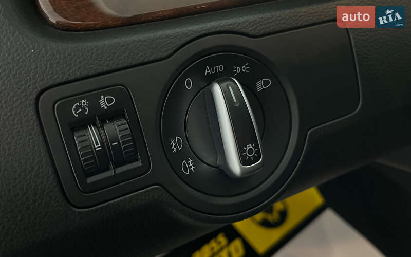 Универсал Volkswagen Passat 2011 в Шептицькому