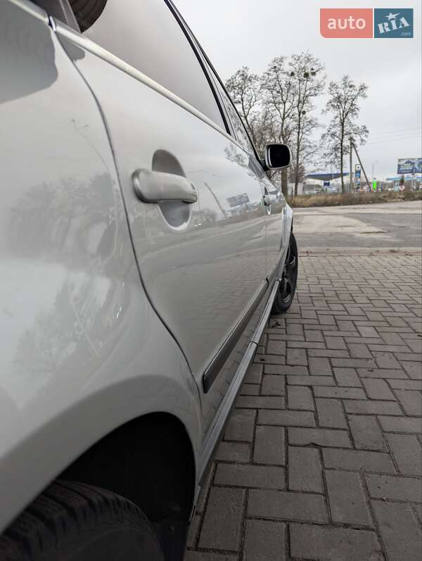 Седан Volkswagen Passat 2002 в Полтаве