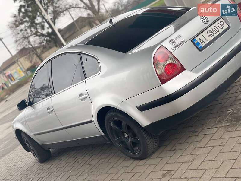 Седан Volkswagen Passat 2002 в Полтаве