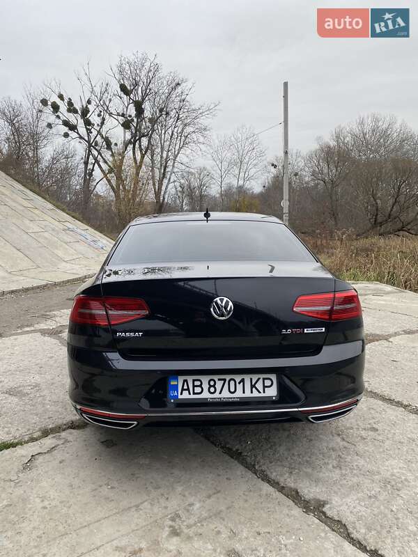 Седан Volkswagen Passat 2015 в Виннице