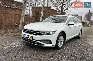 Универсал Volkswagen Passat 2022 в Казатине
