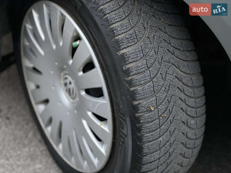 Седан Volkswagen Passat 2006 в Тернополе