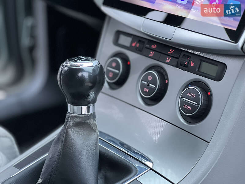 Седан Volkswagen Passat 2006 в Тернополе