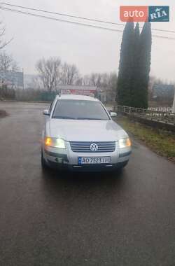 Универсал Volkswagen Passat 2003 в Тячеве