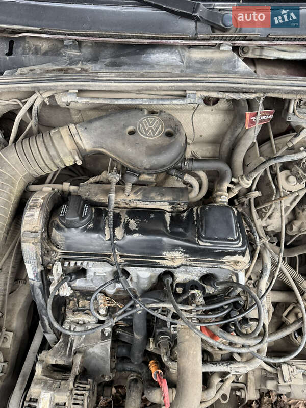 Универсал Volkswagen Passat 1994 в Заречном