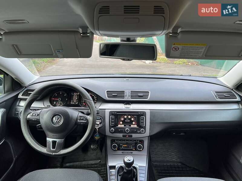 Седан Volkswagen Passat 2010 в Хмельницькому