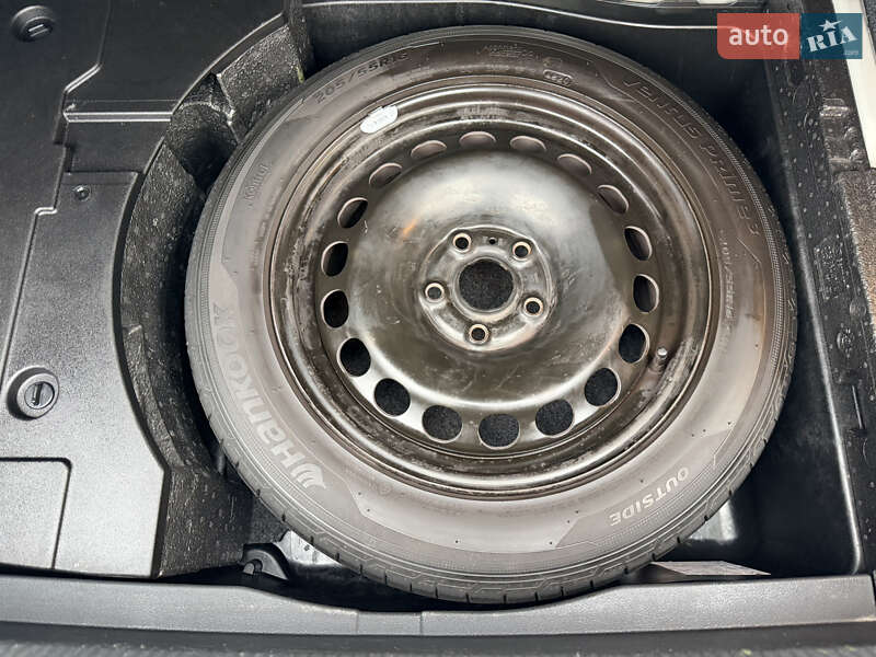 Седан Volkswagen Passat 2009 в Виннице