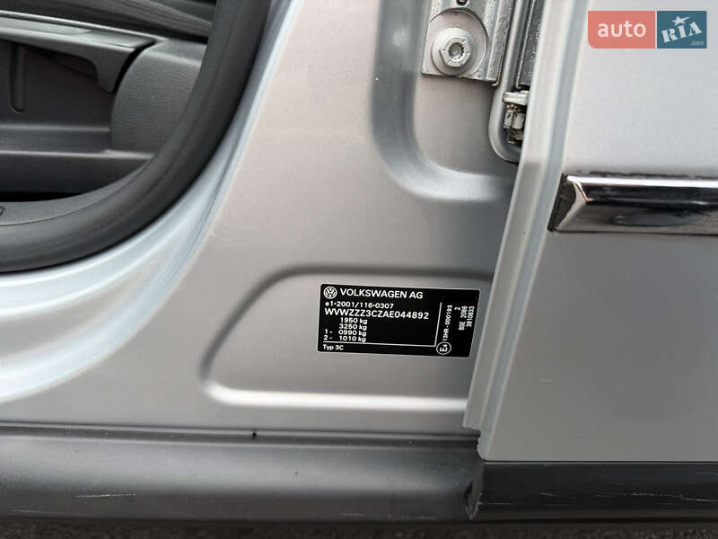 Седан Volkswagen Passat 2009 в Виннице