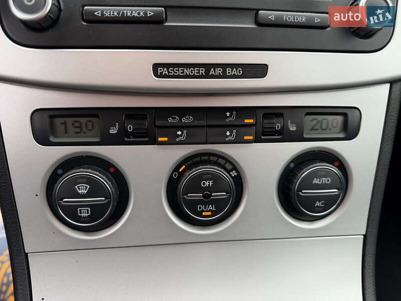 Седан Volkswagen Passat 2009 в Виннице