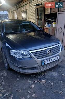 Седан Volkswagen Passat 2005 в Славянске