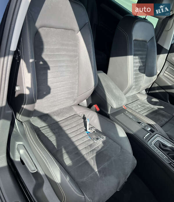 Универсал Volkswagen Passat 2020 в Львове