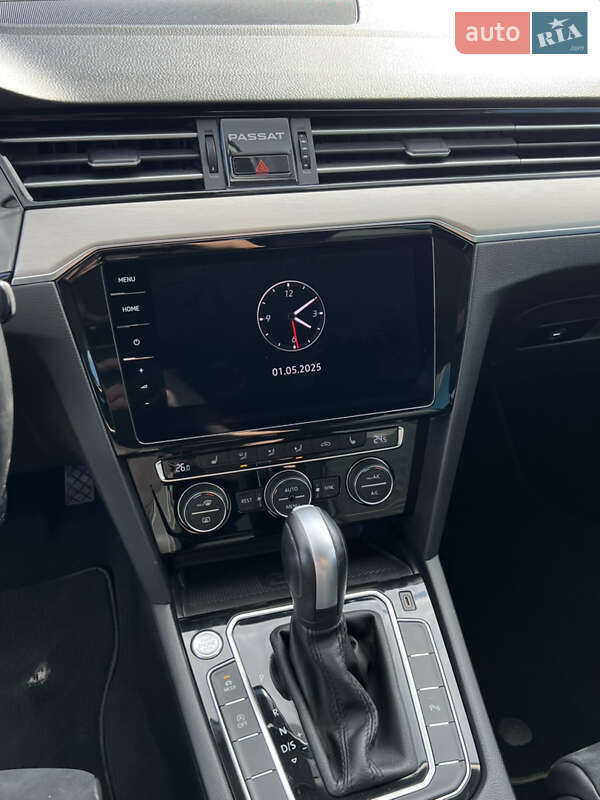 Универсал Volkswagen Passat 2020 в Львове