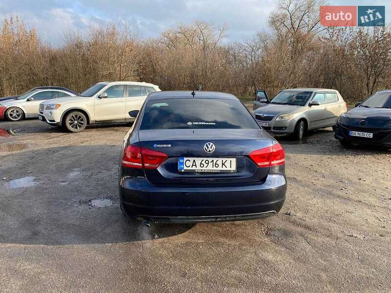 Седан Volkswagen Passat 2012 в Кропивницком