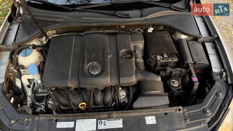 Седан Volkswagen Passat 2013 в Киеве