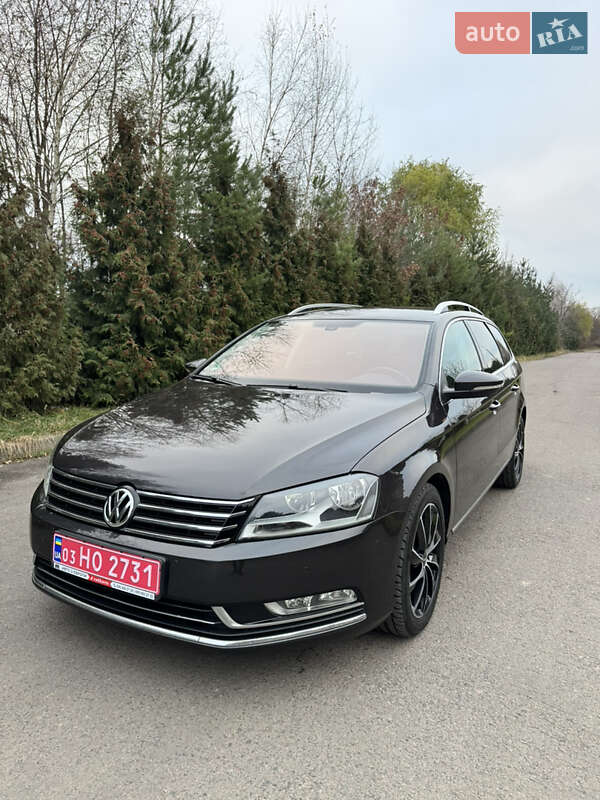 Універсал Volkswagen Passat 2012 в Рівному
