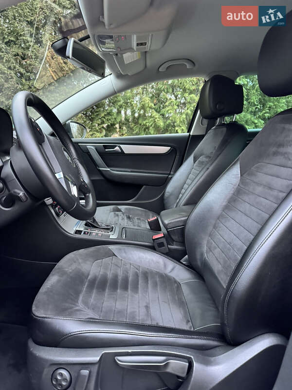 Універсал Volkswagen Passat 2012 в Рівному