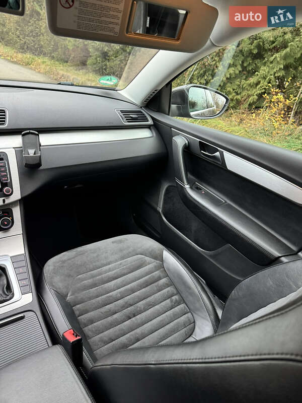 Універсал Volkswagen Passat 2012 в Рівному