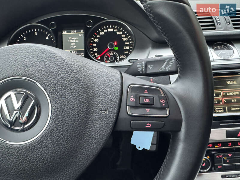 Універсал Volkswagen Passat 2012 в Рівному