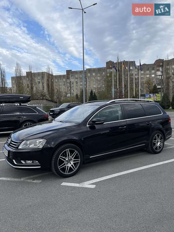 Универсал Volkswagen Passat 2012 в Ивано-Франковске
