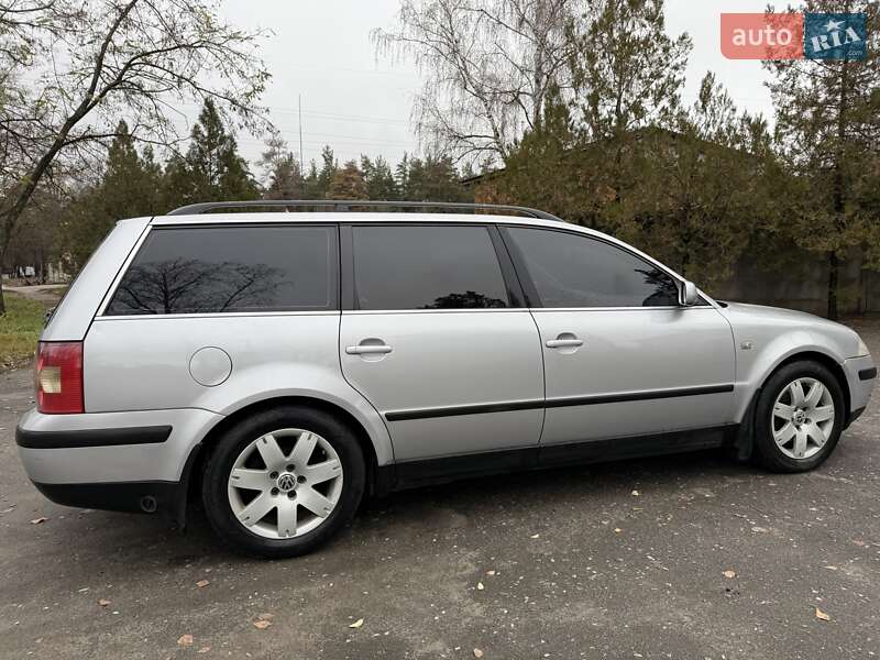 Универсал Volkswagen Passat 2001 в Ахтырке