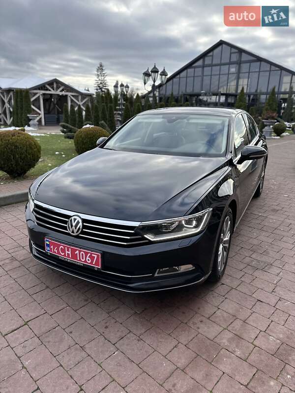 Седан Volkswagen Passat 2016 в Стрые
