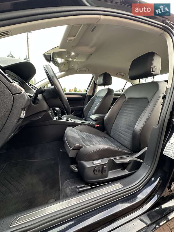 Седан Volkswagen Passat 2016 в Стрые