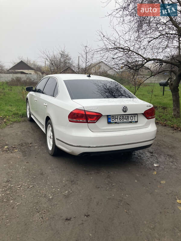 Седан Volkswagen Passat 2013 в Одессе