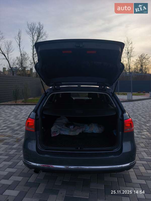Универсал Volkswagen Passat 2011 в Каневе