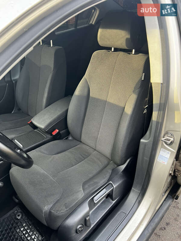 Седан Volkswagen Passat 2008 в Житомире