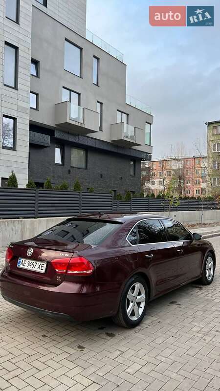 Седан Volkswagen Passat 2014 в Кривом Роге