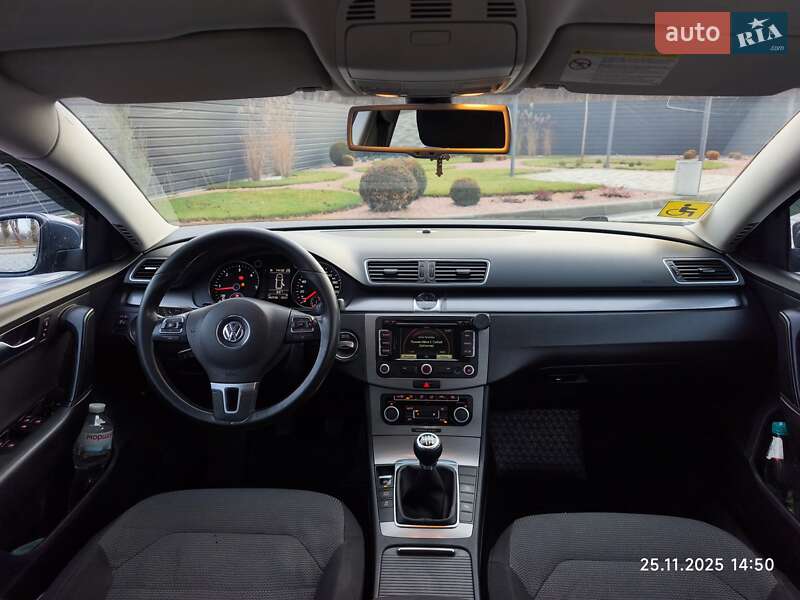 Универсал Volkswagen Passat 2011 в Каневе