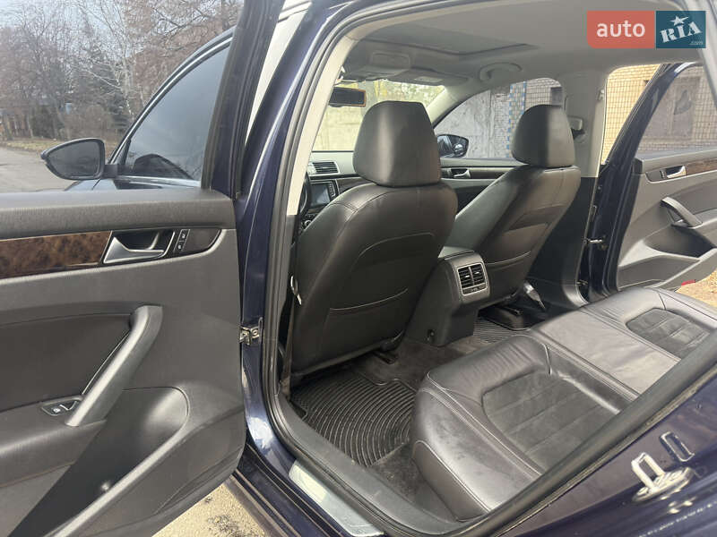 Седан Volkswagen Passat 2014 в Киеве фото 11 Седан Volkswagen Passat 2014 в Киеве