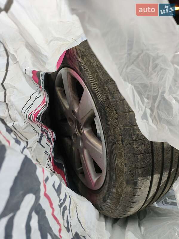 Універсал Volkswagen Passat 2005 в Кам'янець-Подільському фото 9 Універсал Volkswagen Passat 2005 в Кам'янець-Подільському