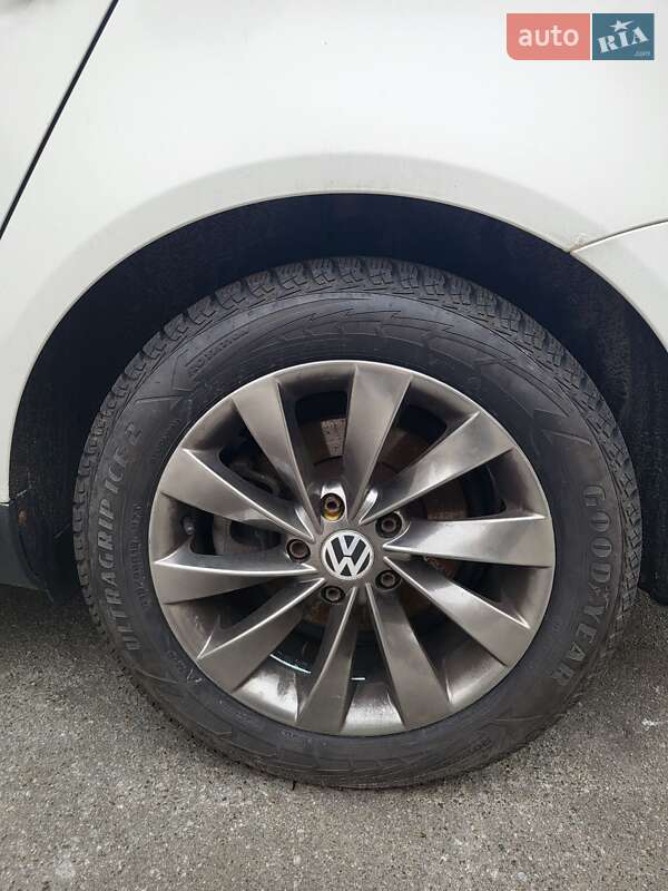 Седан Volkswagen Passat 2007 в Вишневому