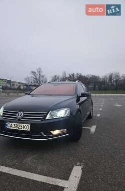 Универсал Volkswagen Passat 2013 в Киеве
