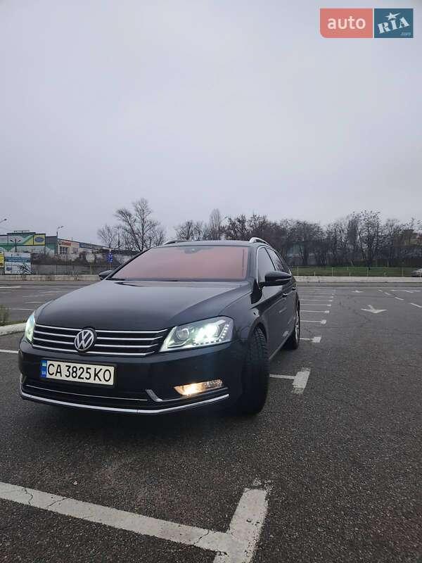 Универсал Volkswagen Passat 2013 в Киеве