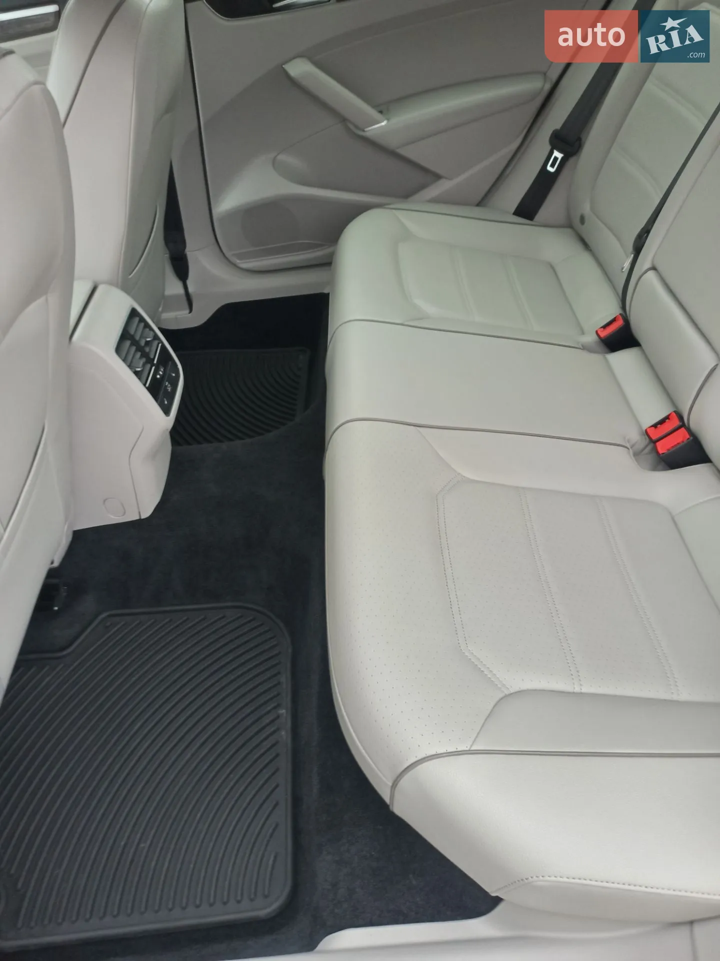 2017 Volkswagen Passat - мініатюра 13