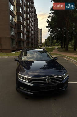 Универсал Volkswagen Passat 2017 в Чернигове