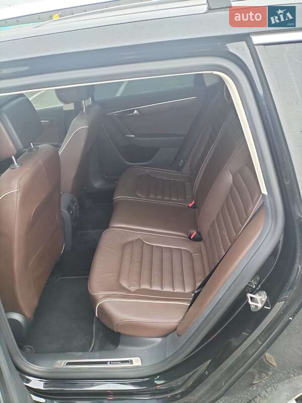 Универсал Volkswagen Passat 2013 в Киеве