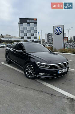 Седан Volkswagen Passat 2017 в Харкові