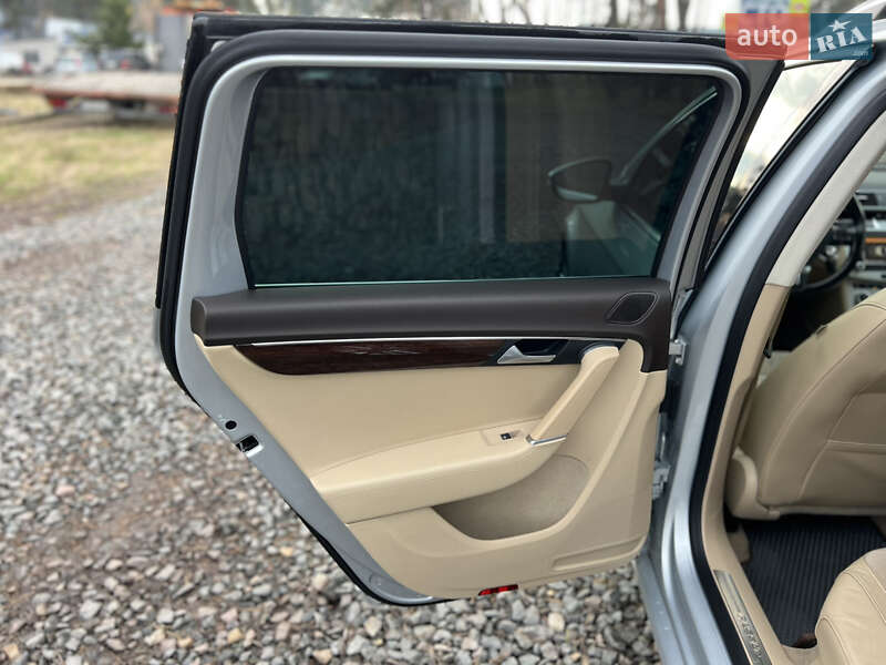 Універсал Volkswagen Passat 2013 в Бродах