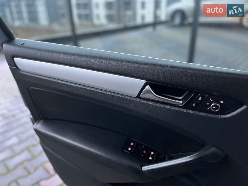Седан Volkswagen Passat 2012 в Виннице